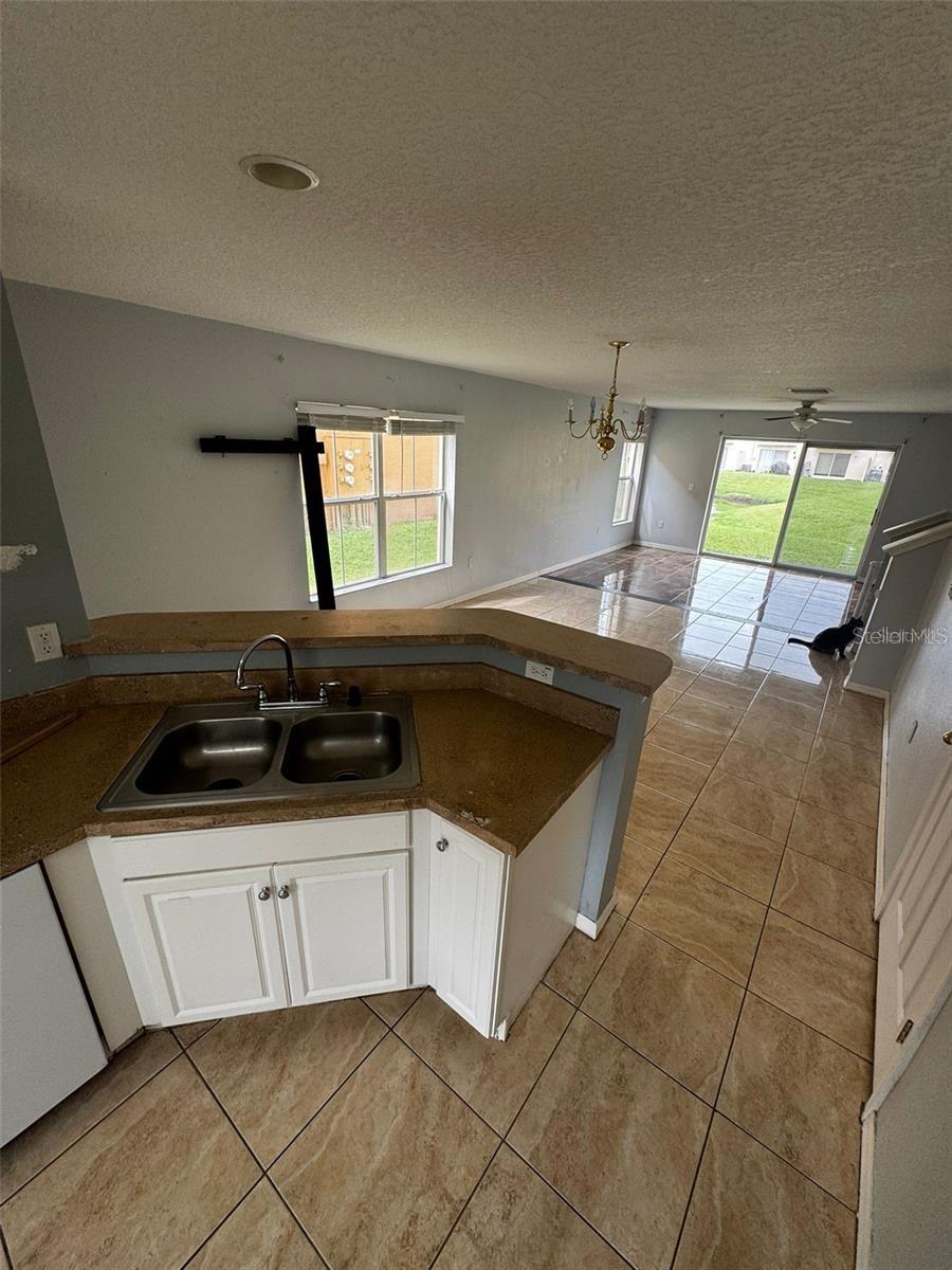 ST CHARLES PLACE PH 5 - Residential Lease