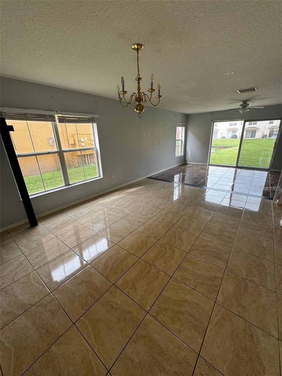 ST CHARLES PLACE PH 5 - Residential Lease