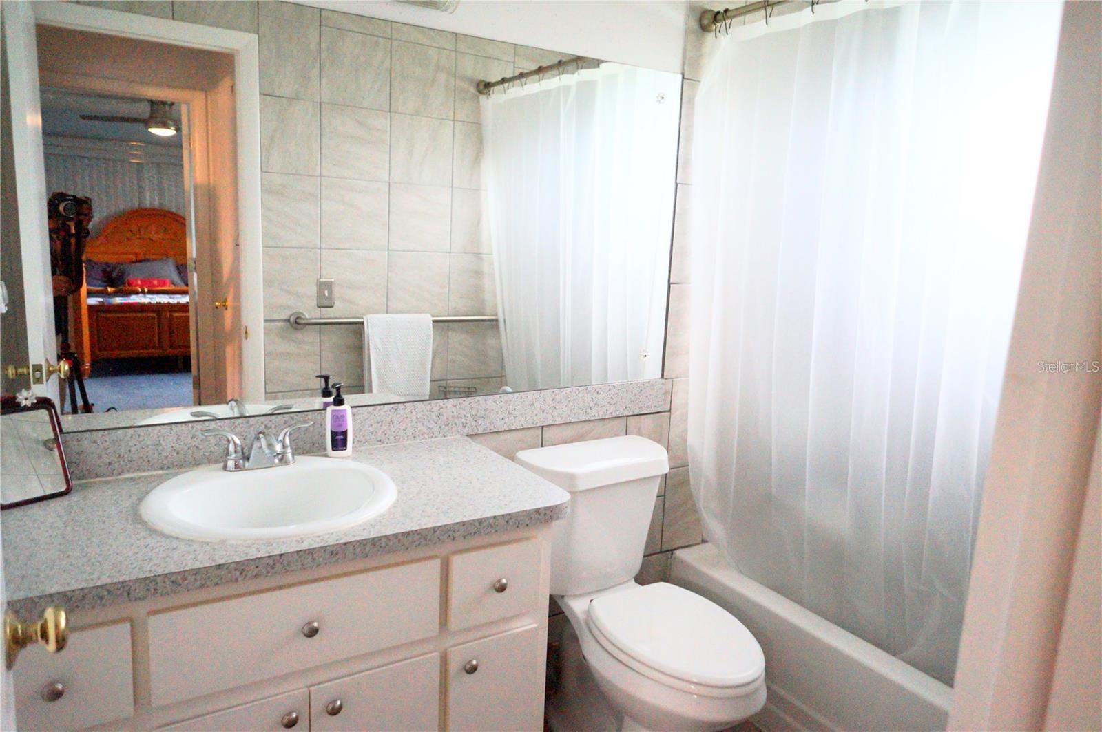 VENDOME VILLAGE - Residential Lease
