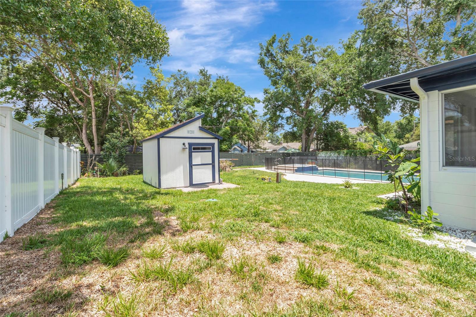 COLONIAL PARK SUB - Residential Lease