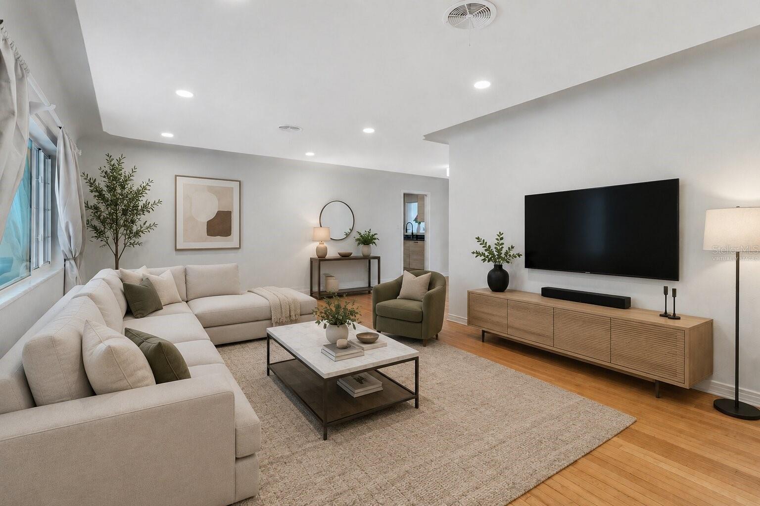COLONIAL PARK SUB - Residential Lease