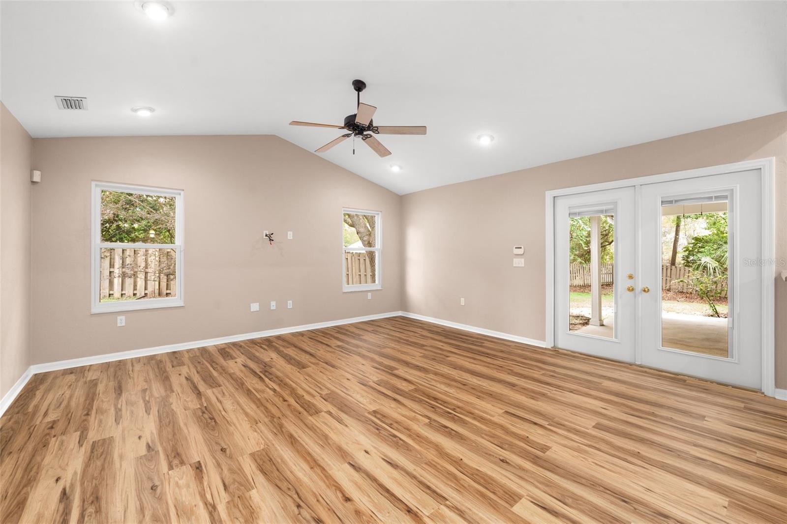 EAGLE POINT CLUSTER PH 1 - Residential