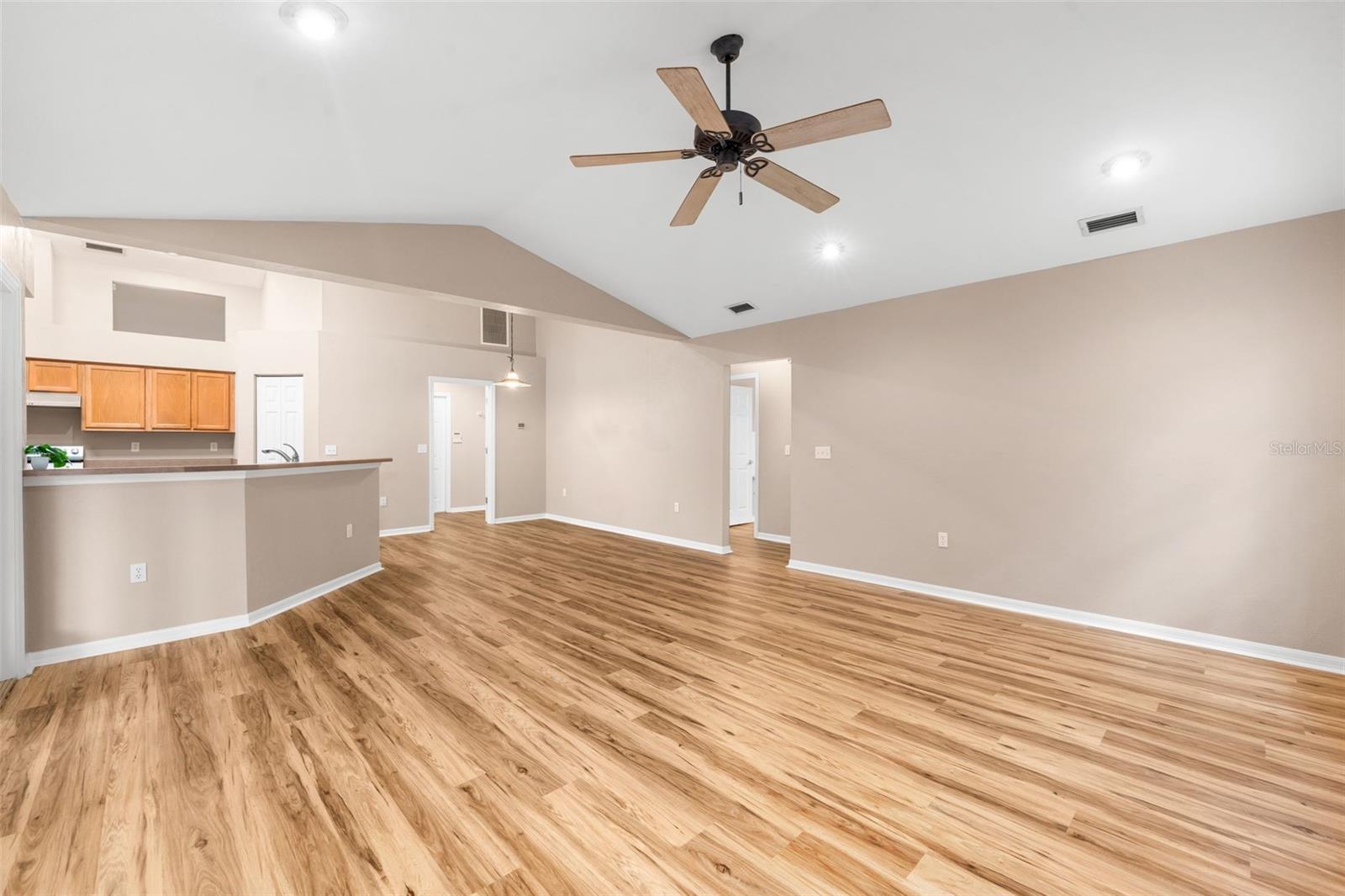 EAGLE POINT CLUSTER PH 1 - Residential