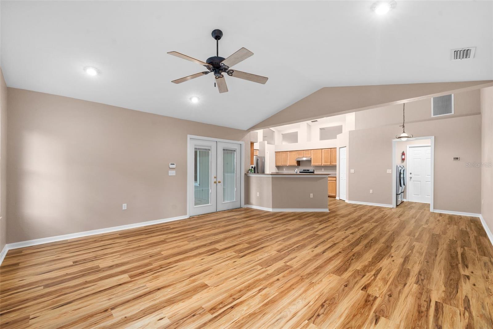 EAGLE POINT CLUSTER PH 1 - Residential