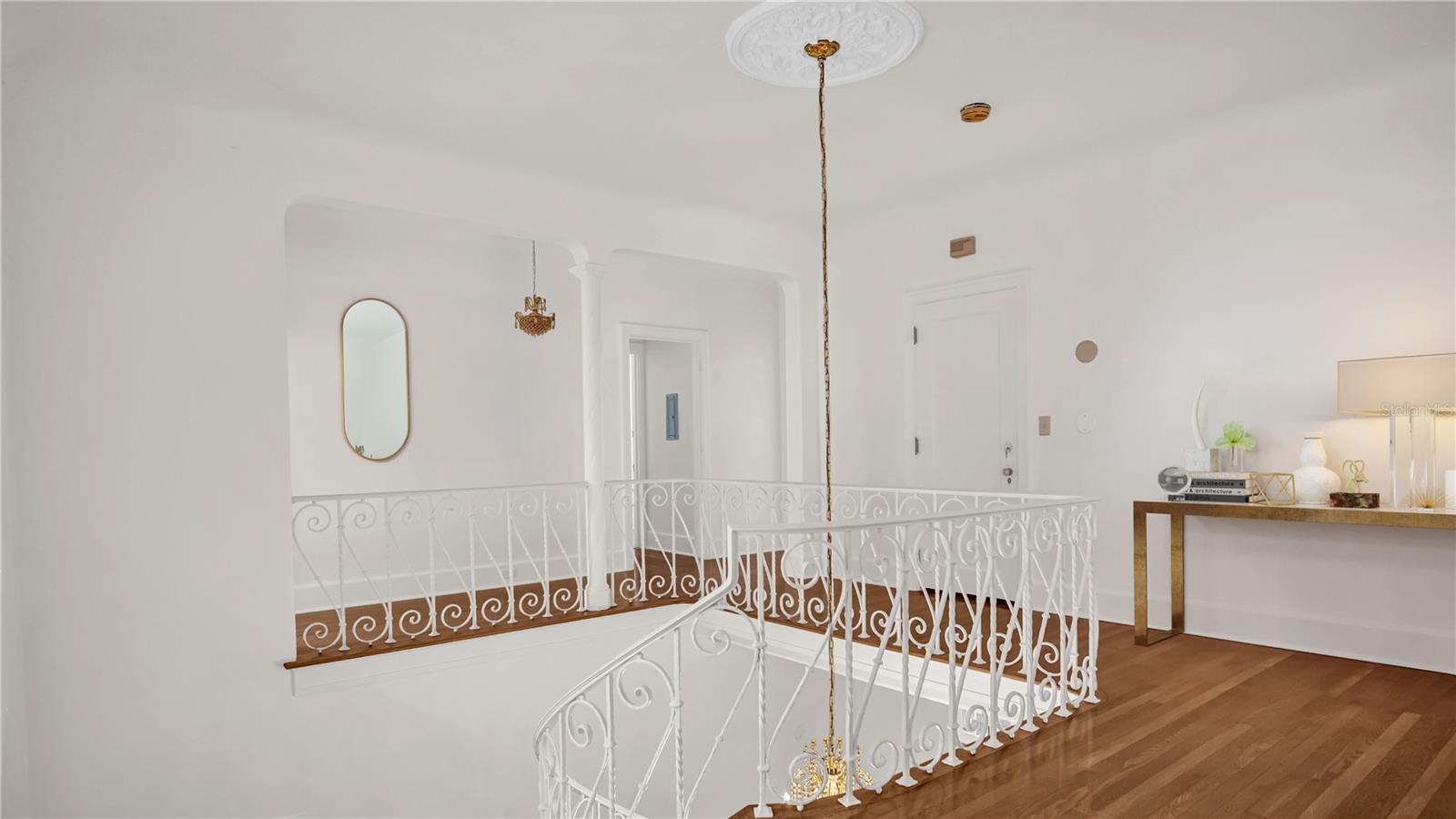 HARBOR OAKS - Residential