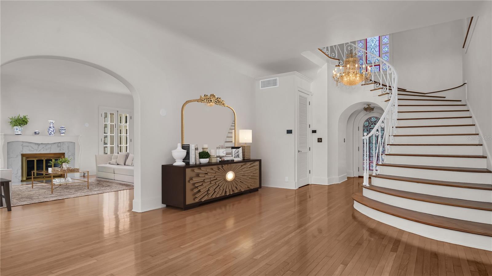 HARBOR OAKS - Residential