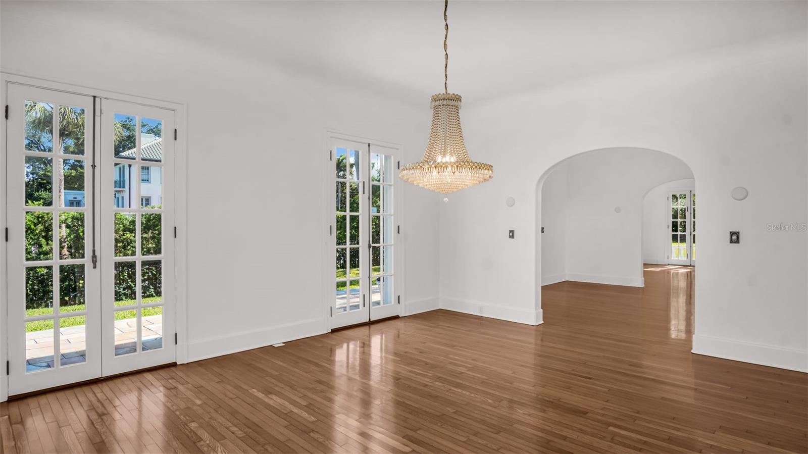 HARBOR OAKS - Residential