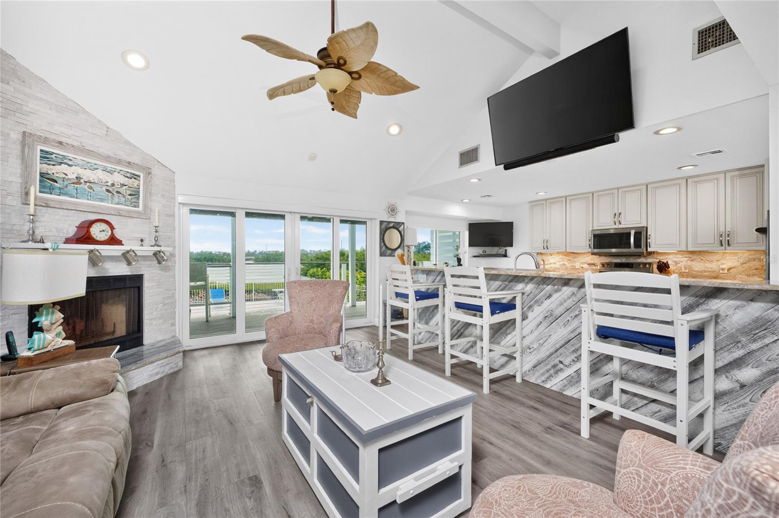 BAY HARBOR ESTATES - Residential