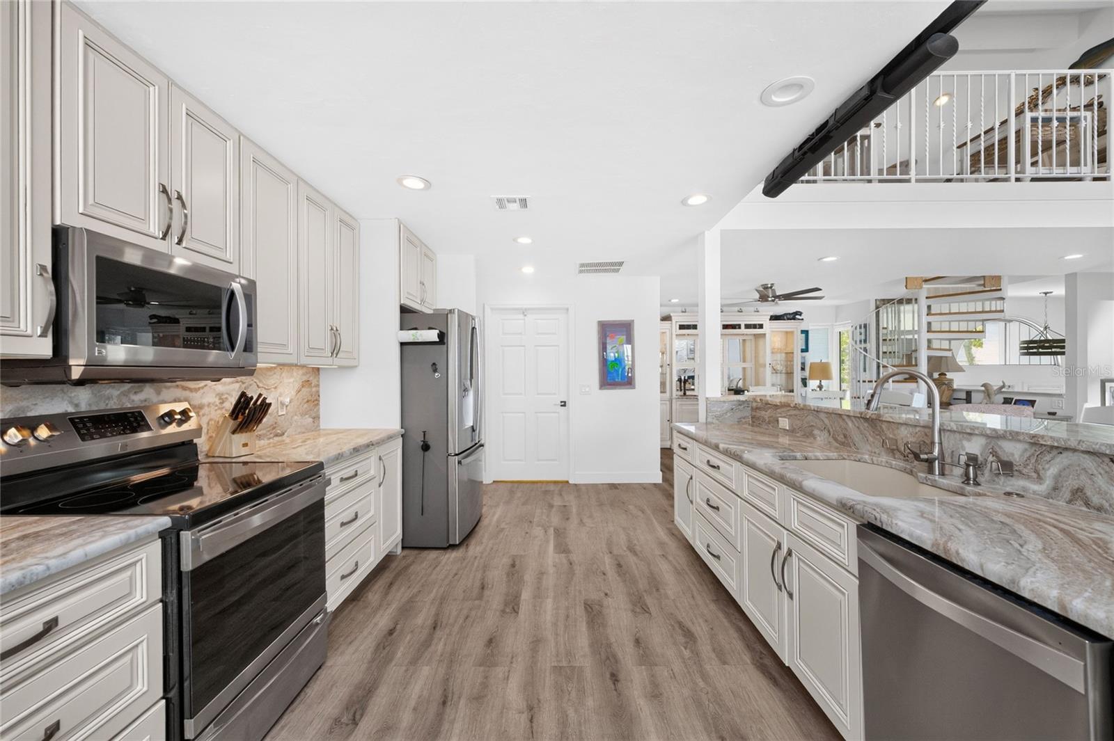 BAY HARBOR ESTATES - Residential