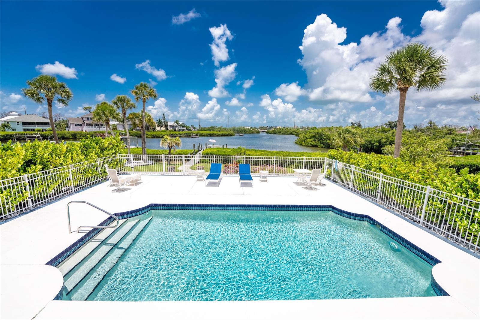 BAY HARBOR ESTATES - Residential