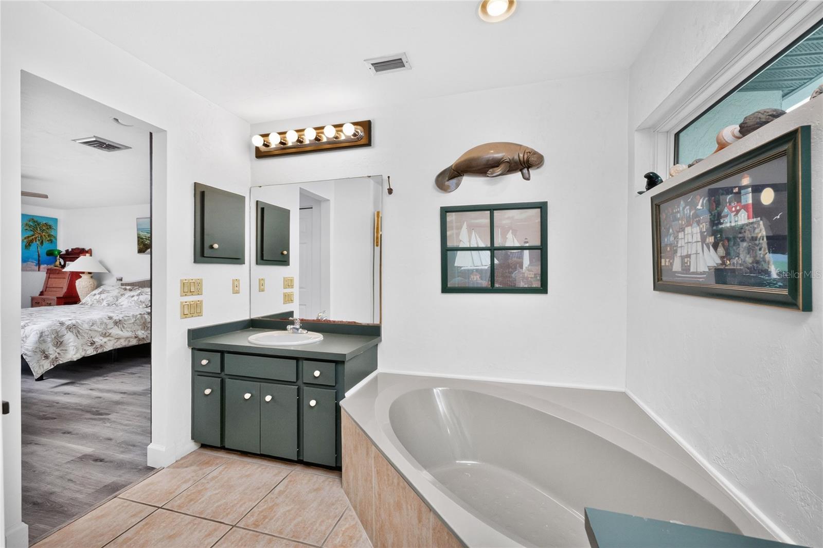 BAY HARBOR ESTATES - Residential