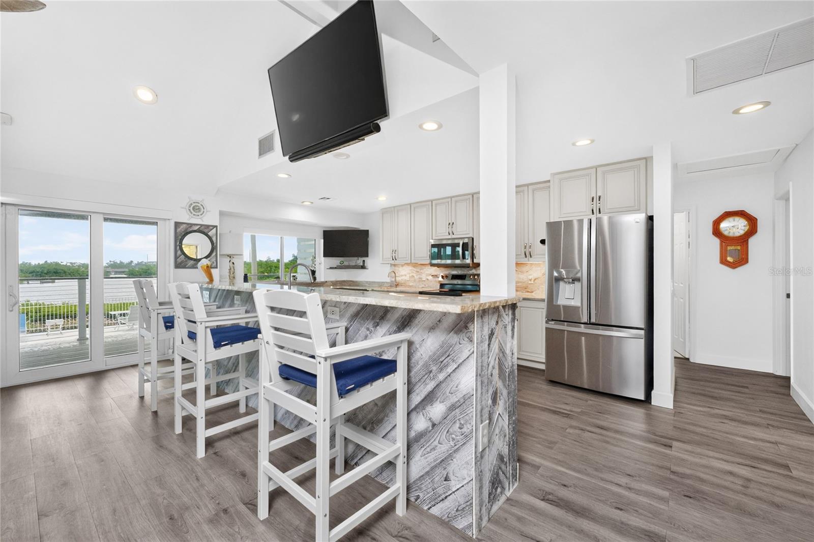 BAY HARBOR ESTATES - Residential