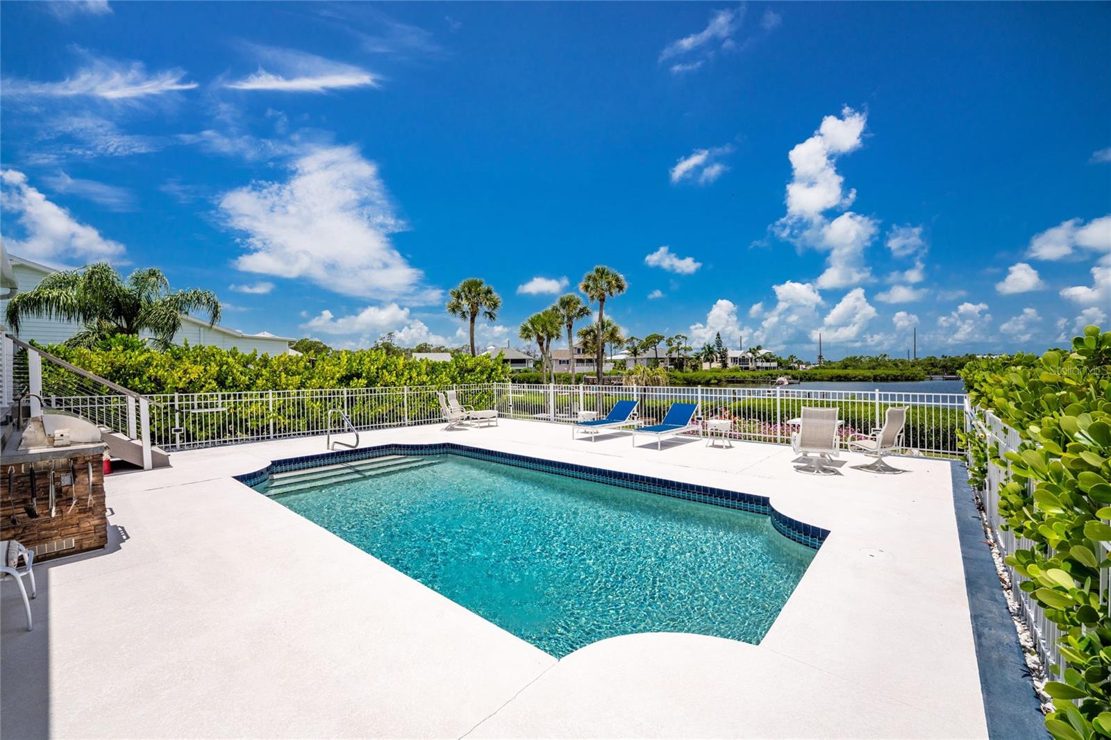 BAY HARBOR ESTATES - Residential