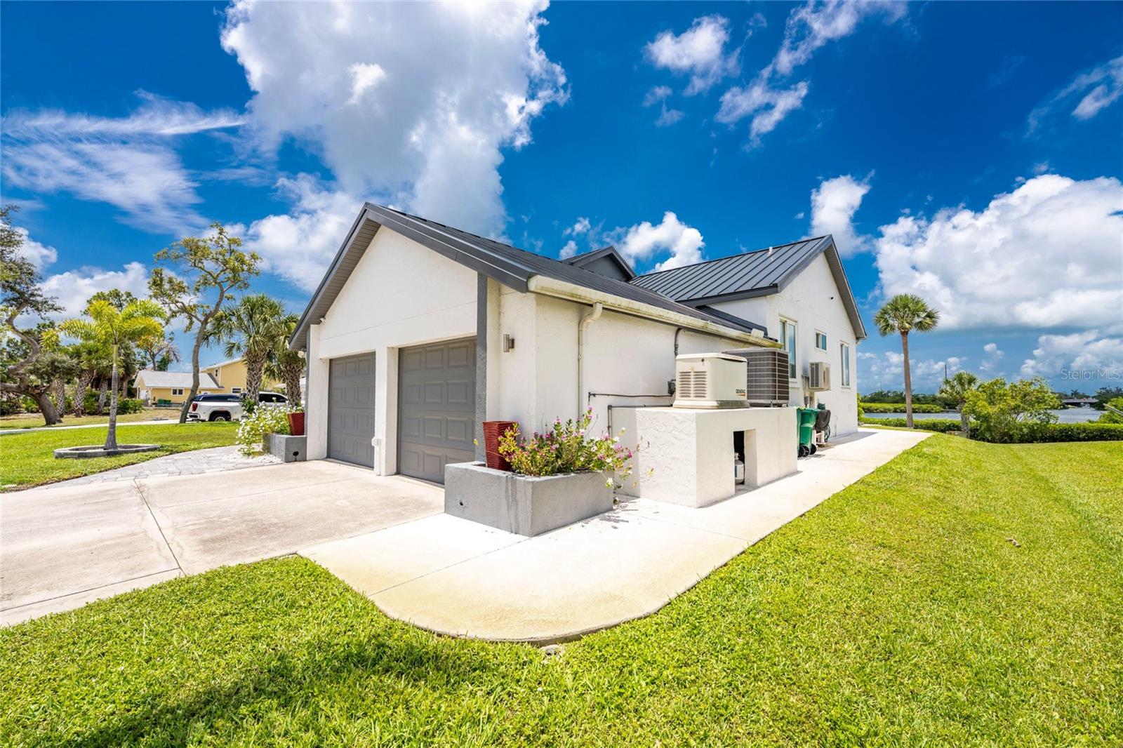 BAY HARBOR ESTATES - Residential