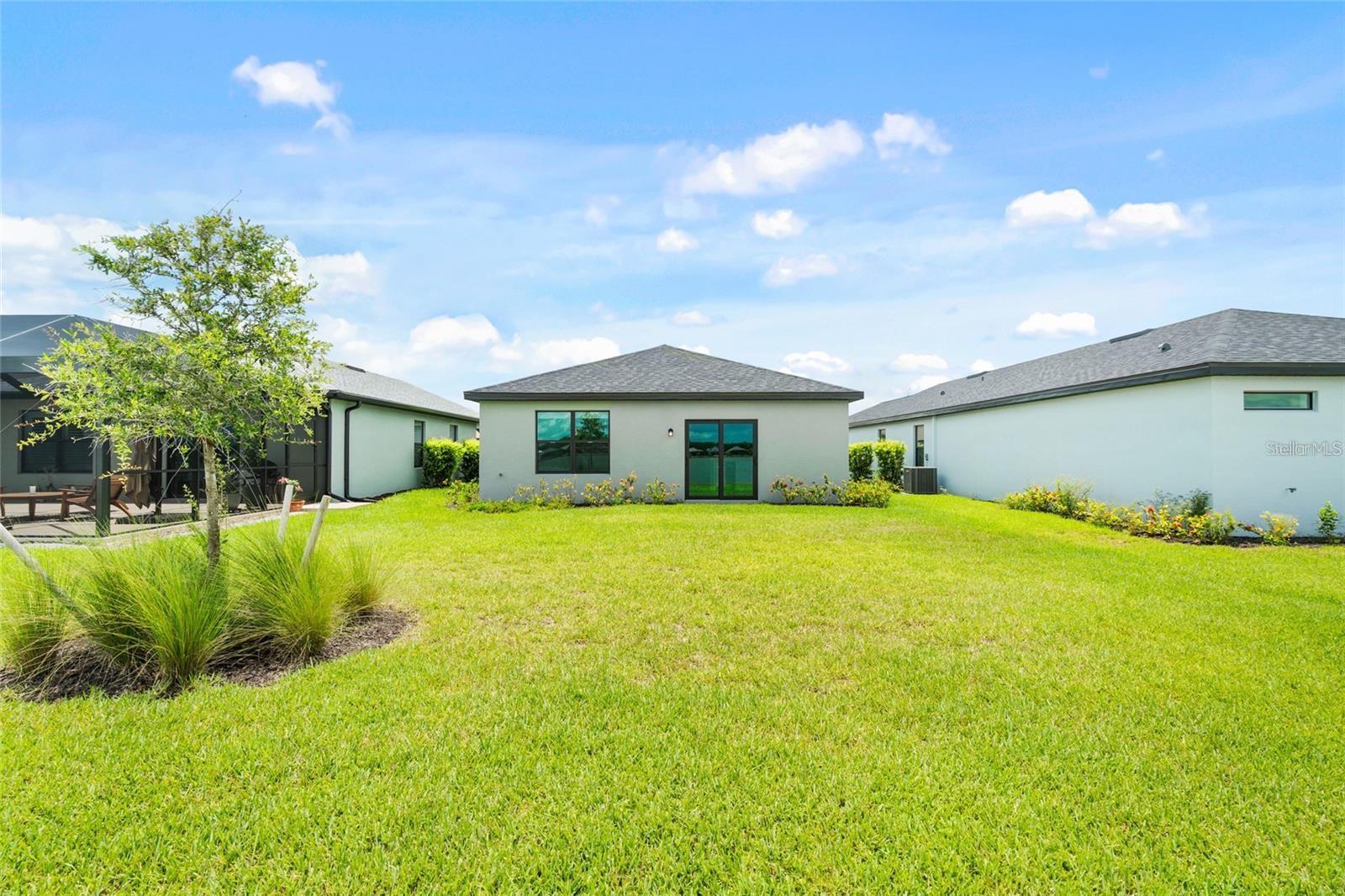 AVANTI/WATERSIDE - Residential Lease