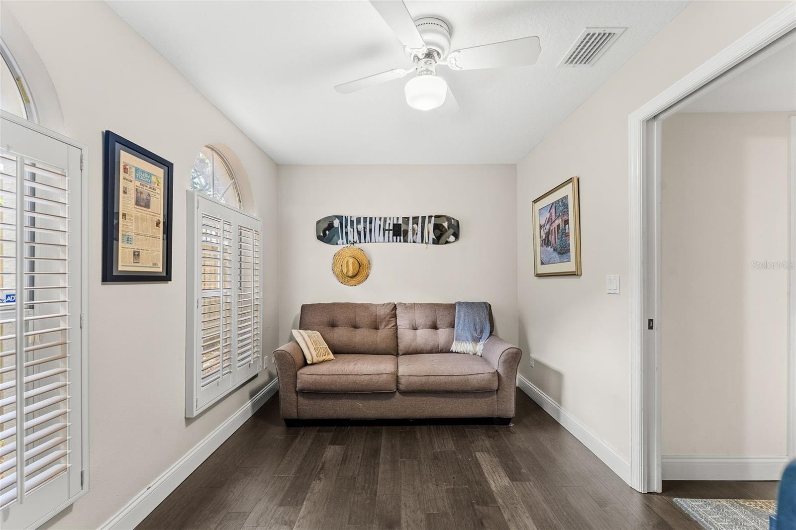 COLLEGE PARK - Residential