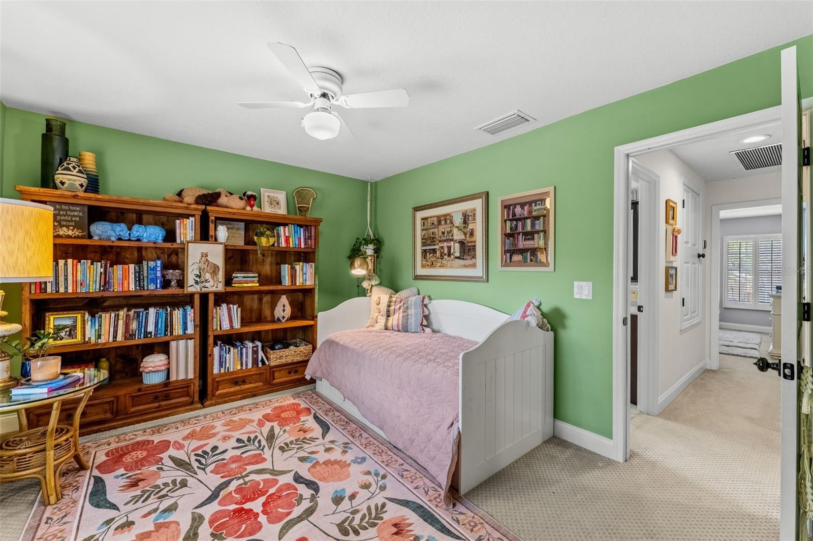 COLLEGE PARK - Residential
