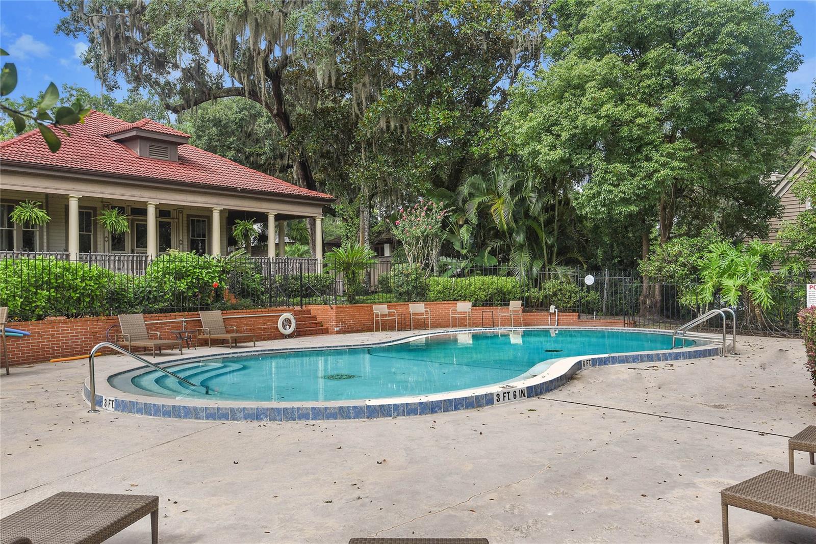 ALABAMA CONDO - Residential