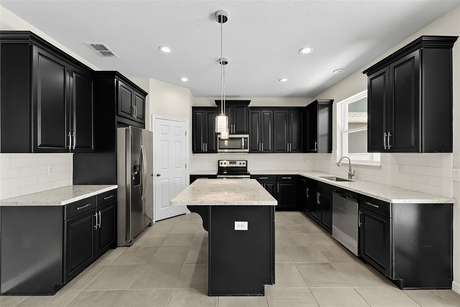 TAPESTRY PH 3 - Residential