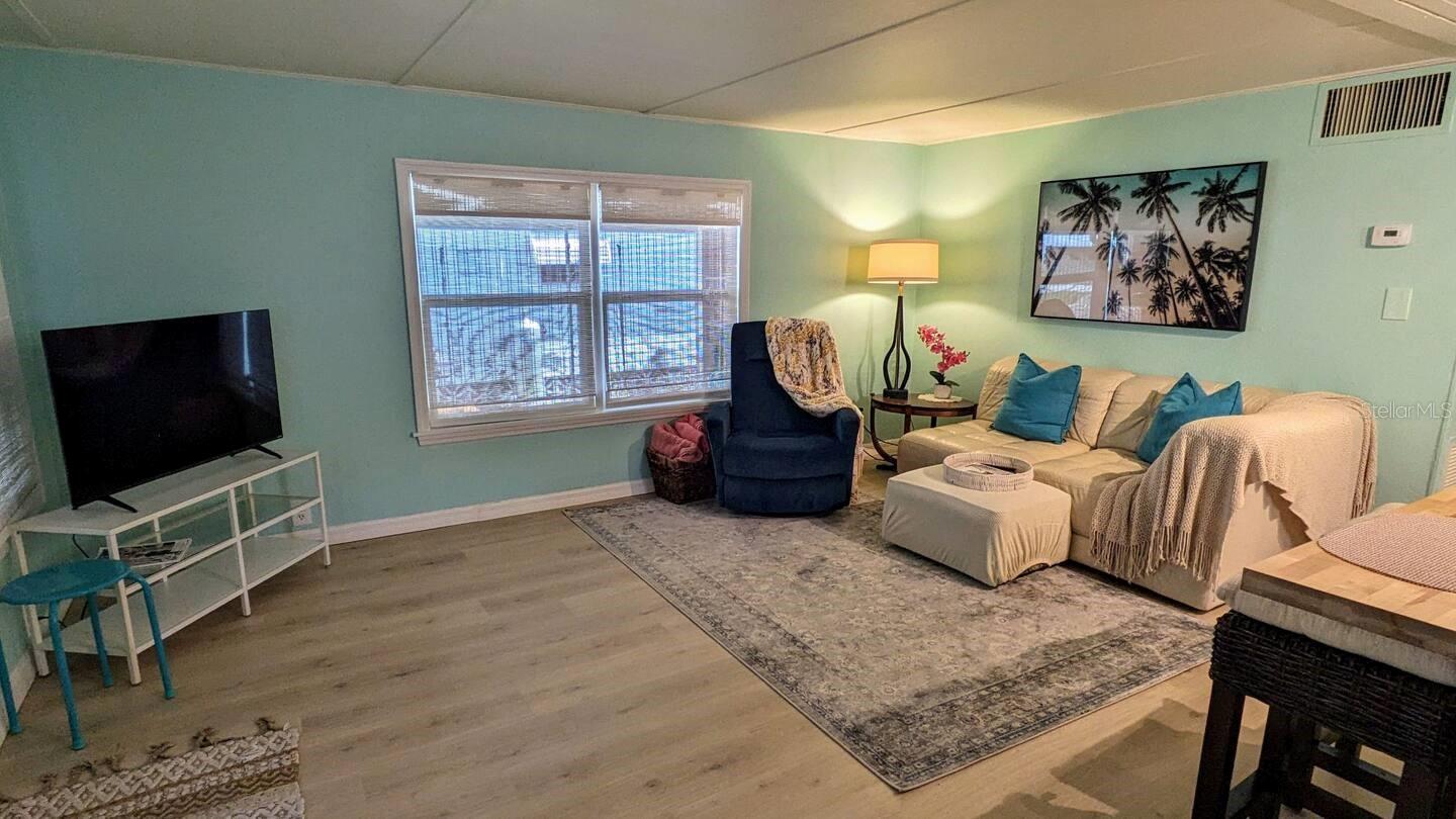 SUNNY SHORES TRAILER COMMUNITY - Residential Lease