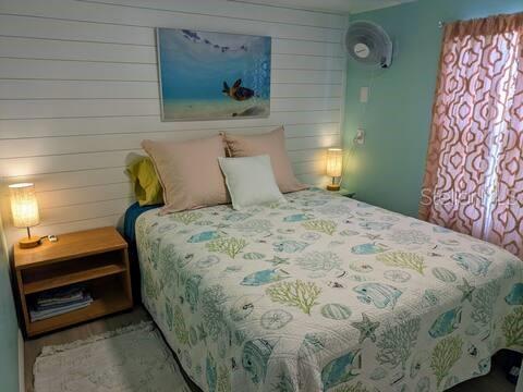 SUNNY SHORES TRAILER COMMUNITY - Residential Lease
