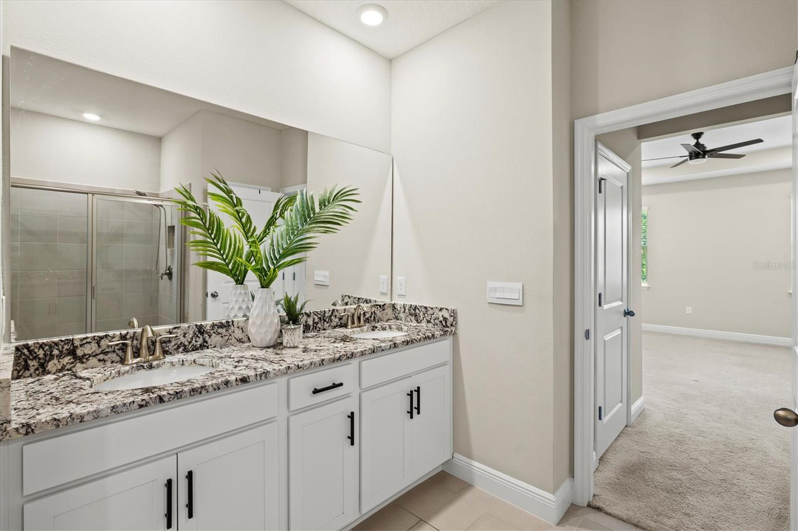MANGROVE MANOR PH 1 - Residential