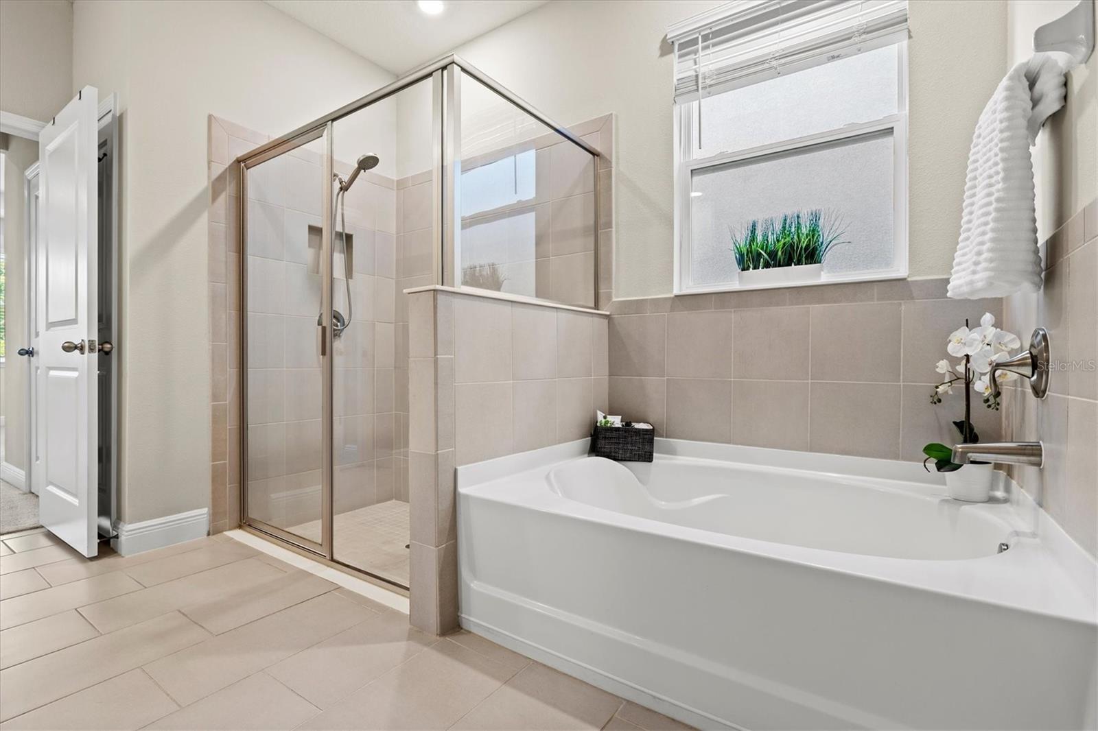 MANGROVE MANOR PH 1 - Residential