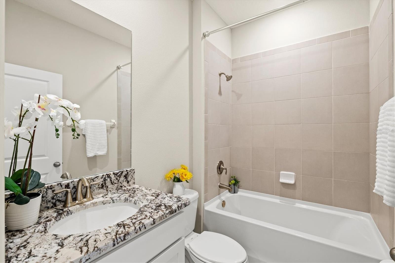 MANGROVE MANOR PH 1 - Residential