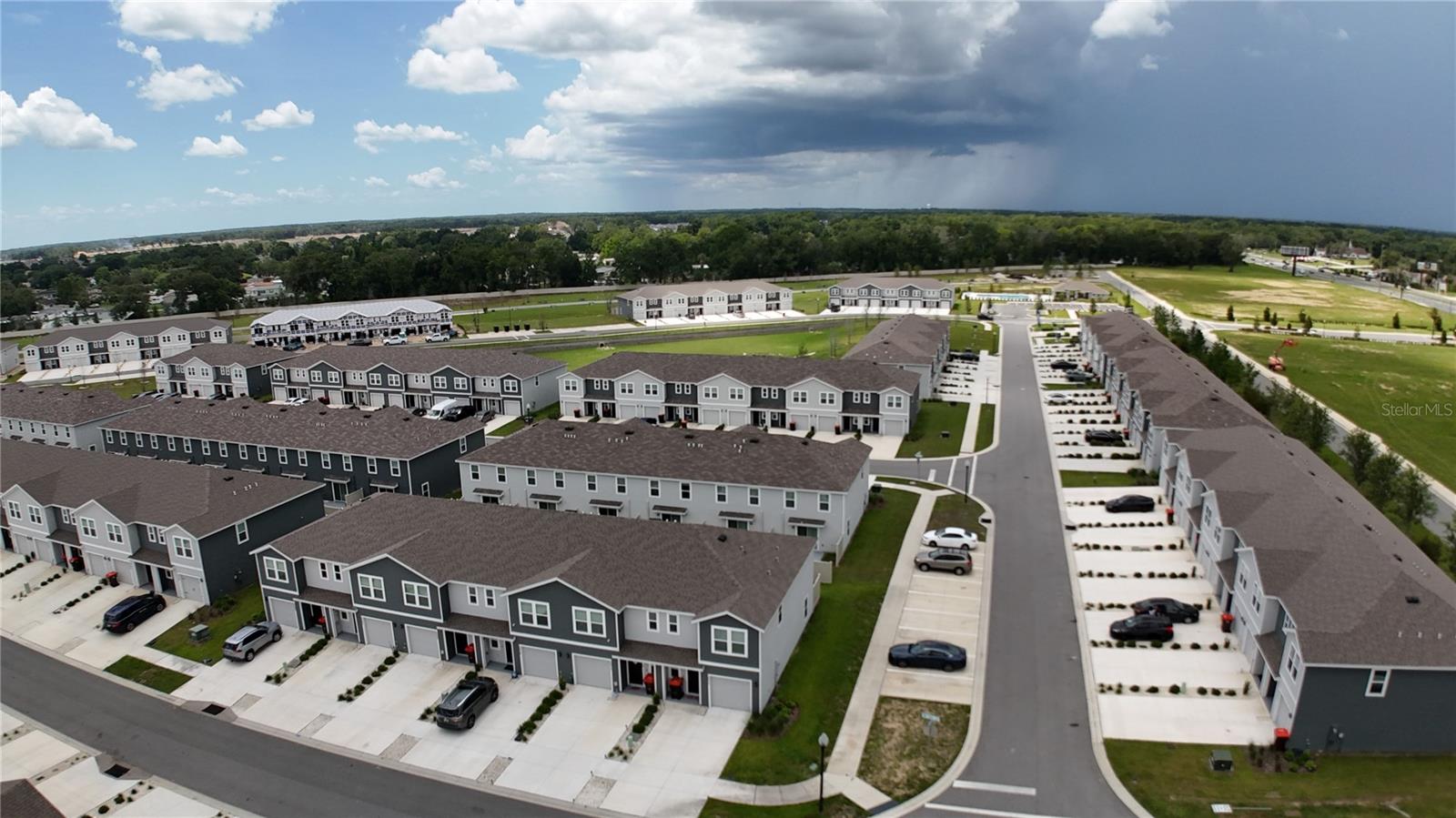 THE TOWNS AT LAUREL COMMONS - Residential
