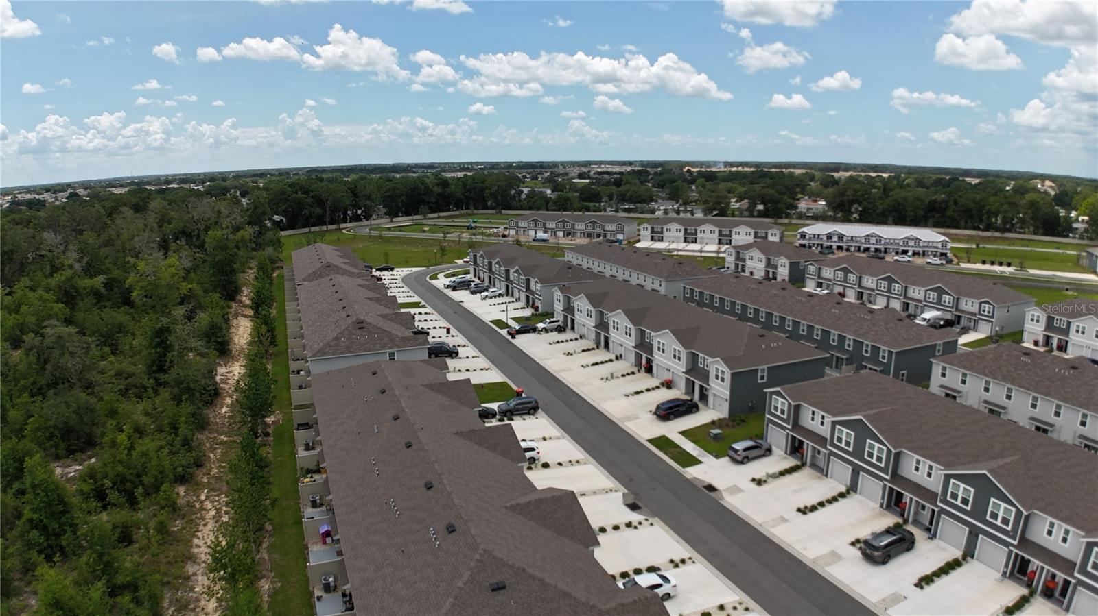 THE TOWNS AT LAUREL COMMONS - Residential