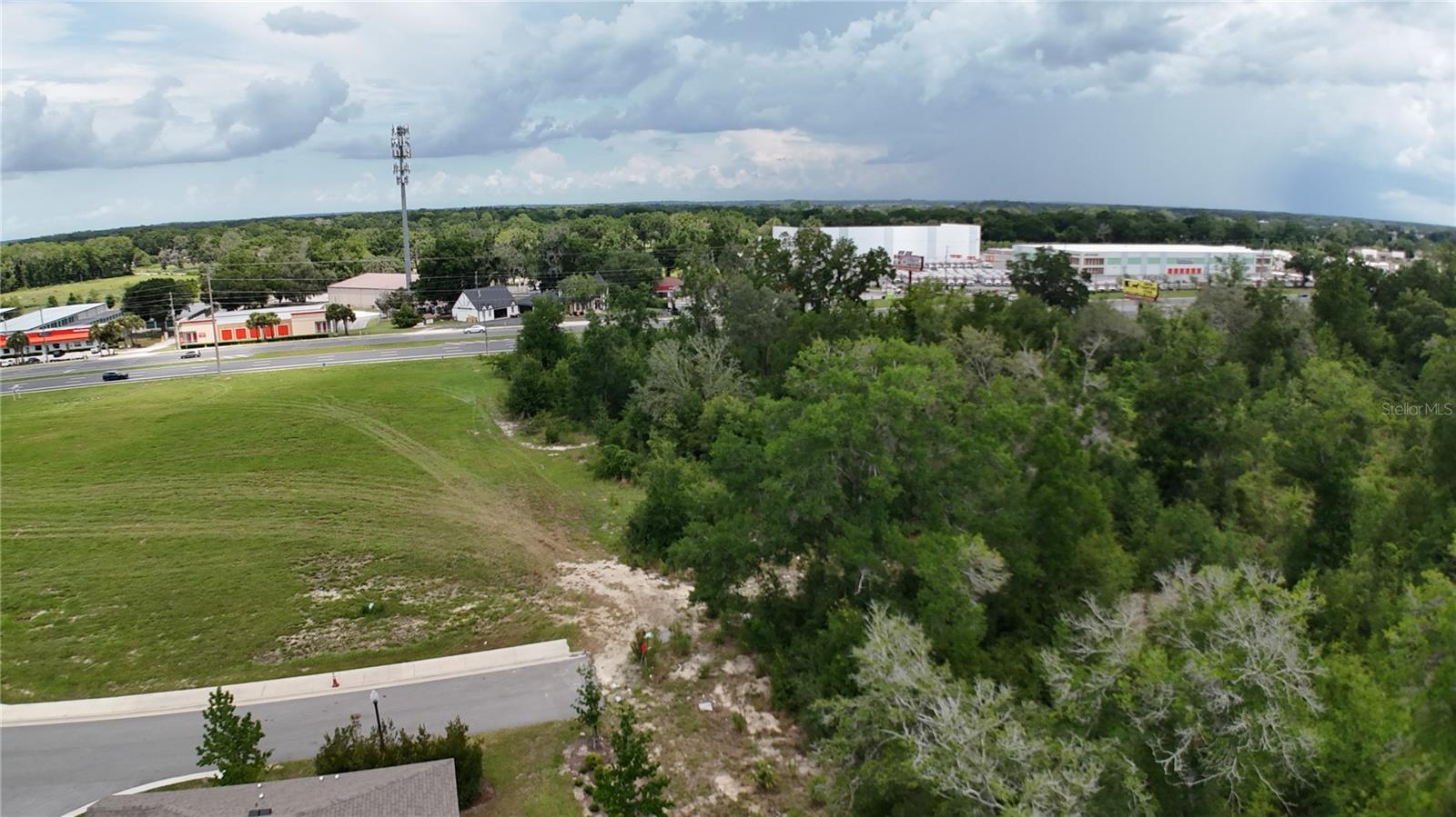 THE TOWNS AT LAUREL COMMONS - Residential