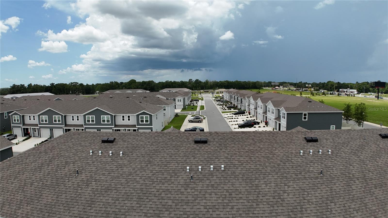 THE TOWNS AT LAUREL COMMONS - Residential