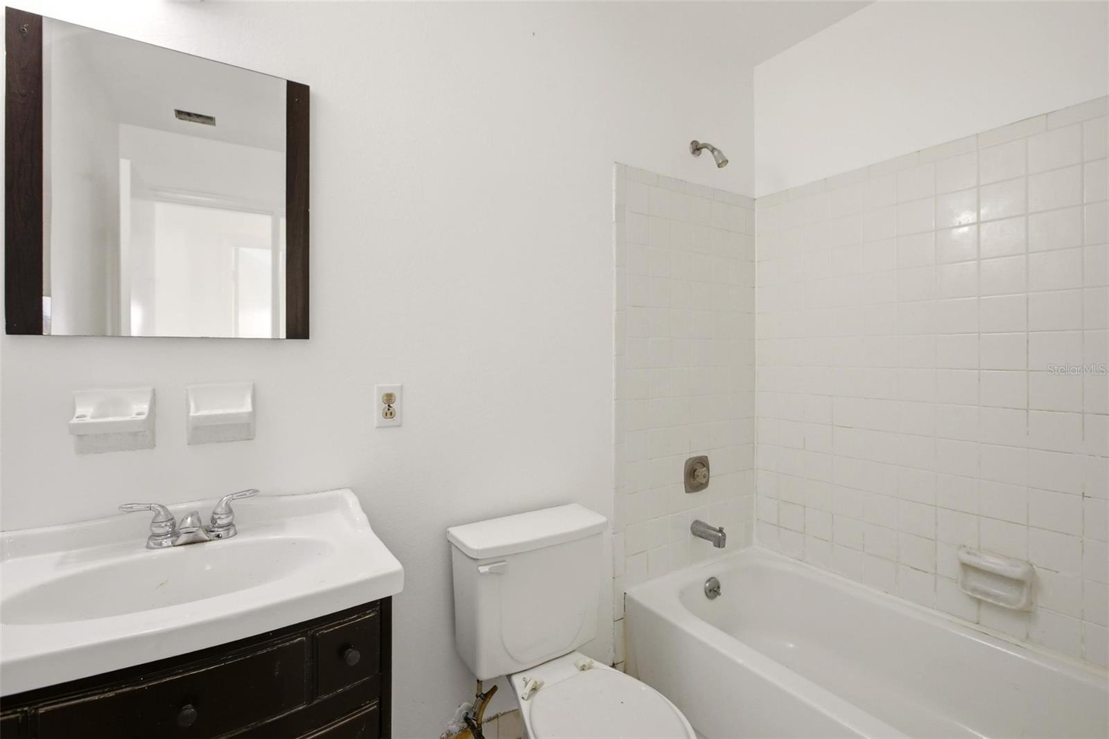 HOLIDAY CITY AT BOCA RATON SEC 05 - Residential