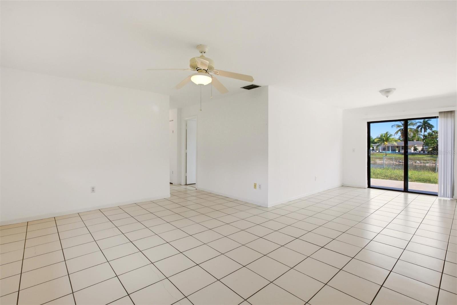 HOLIDAY CITY AT BOCA RATON SEC 05 - Residential