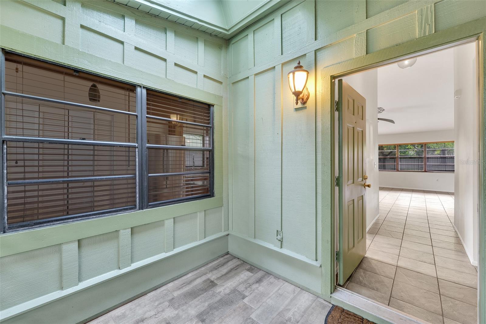 BARRINGTON WOODS - Residential