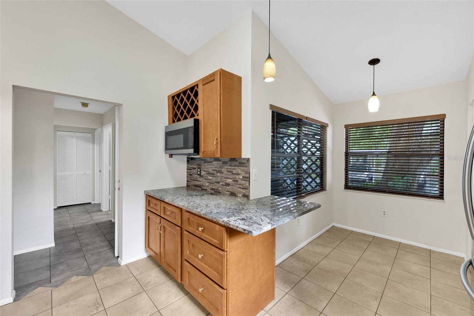 BARRINGTON WOODS - Residential
