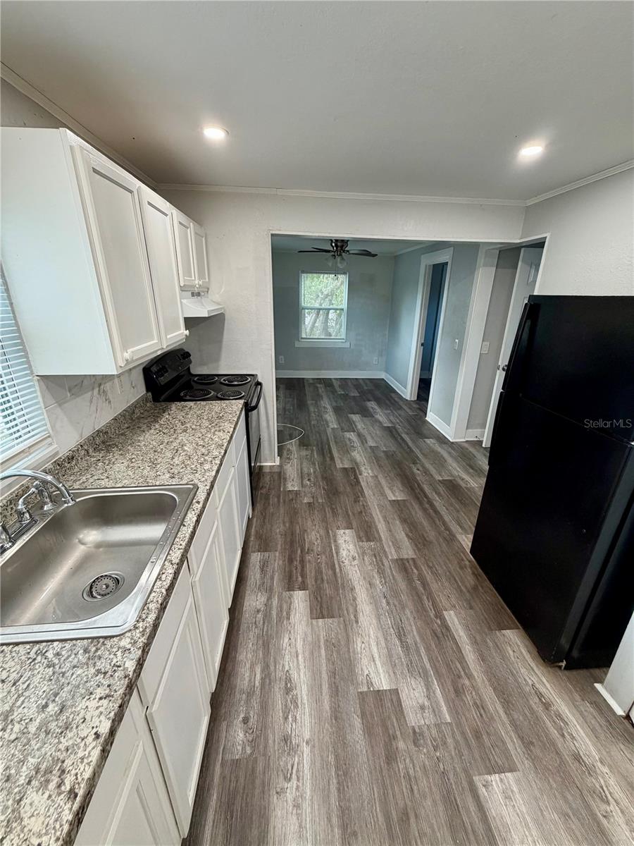 HIGHLAND PARK - Residential Lease