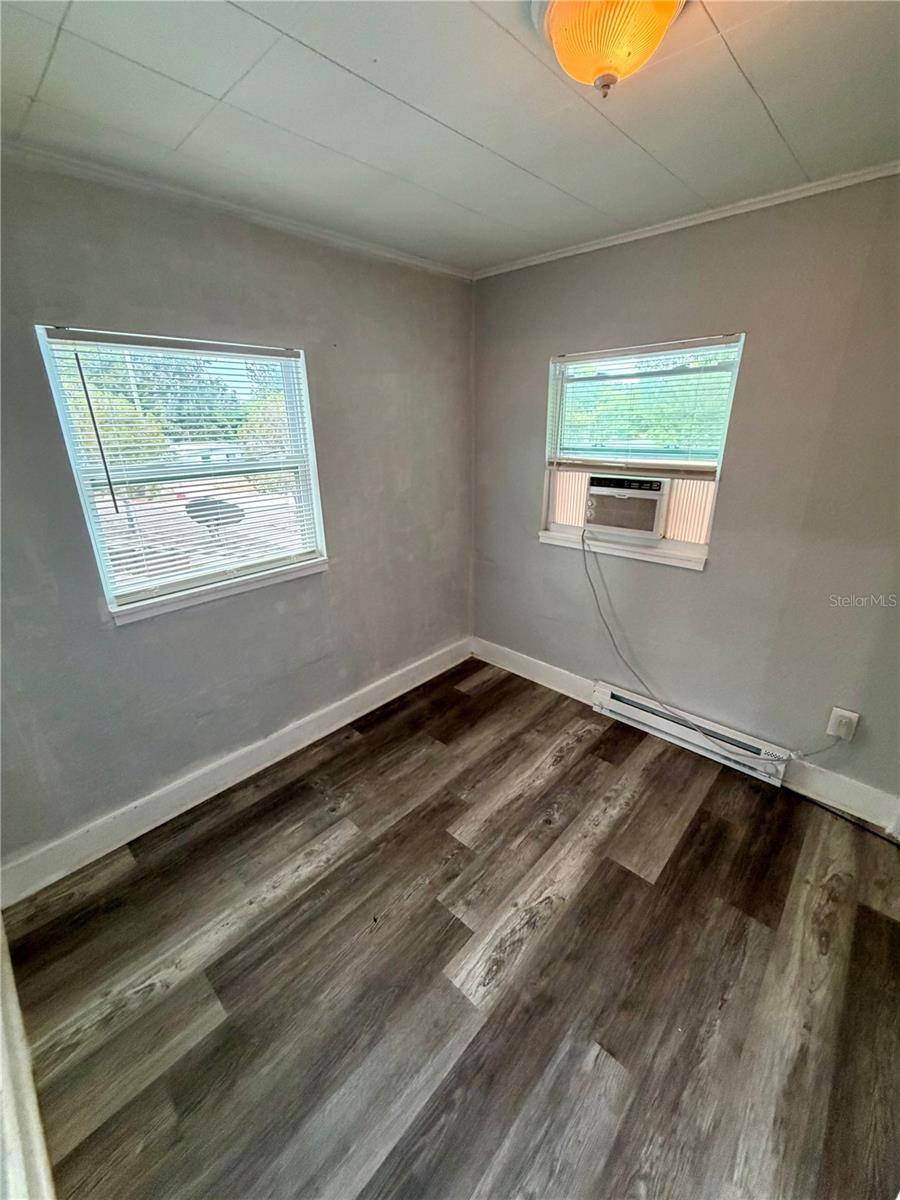 HIGHLAND PARK - Residential Lease