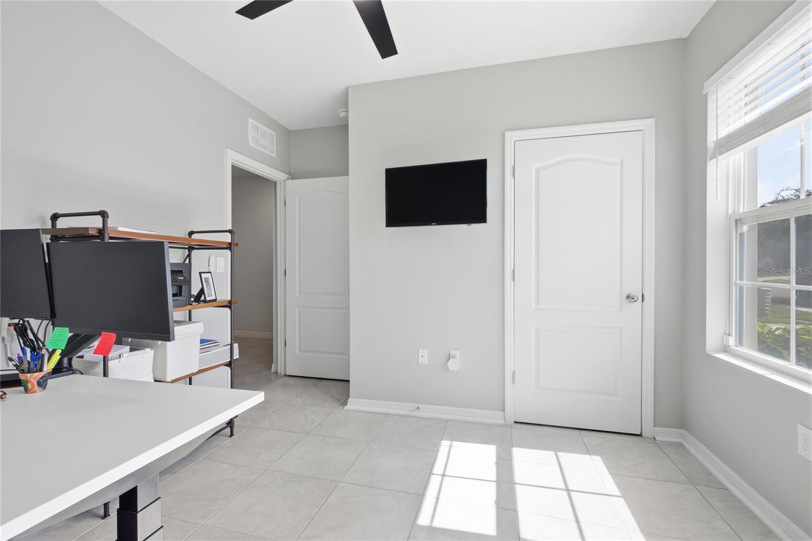 VICTORIA OAKS PH B - Residential