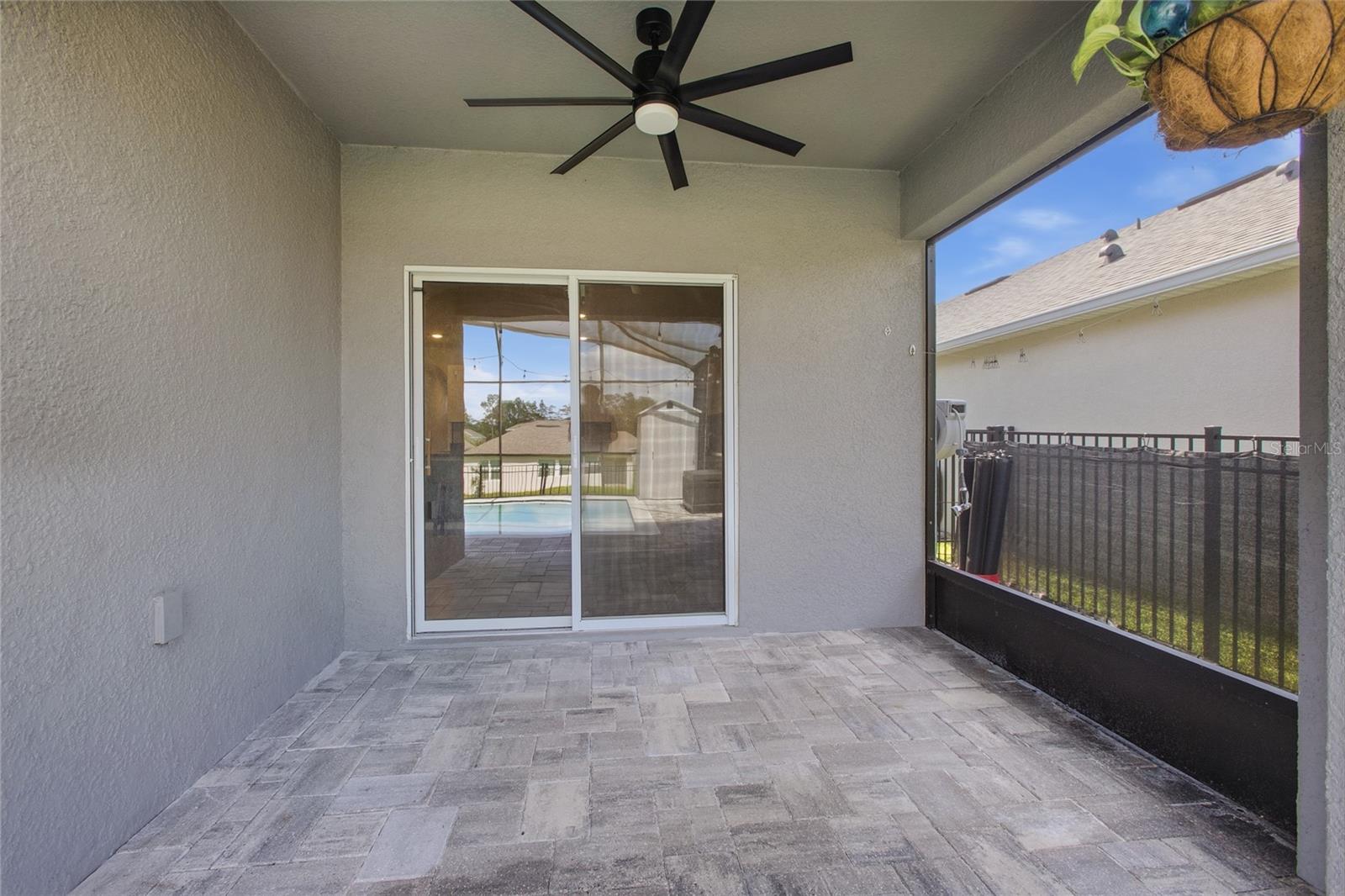 VICTORIA OAKS PH B - Residential