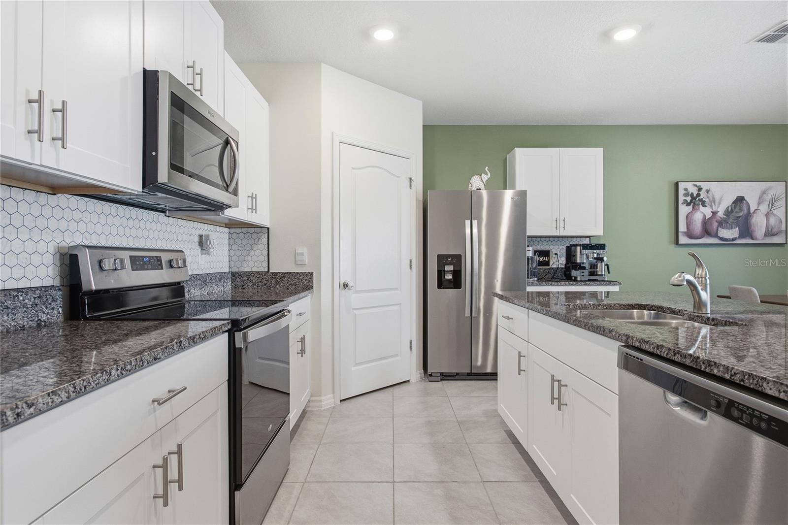 VICTORIA OAKS PH B - Residential
