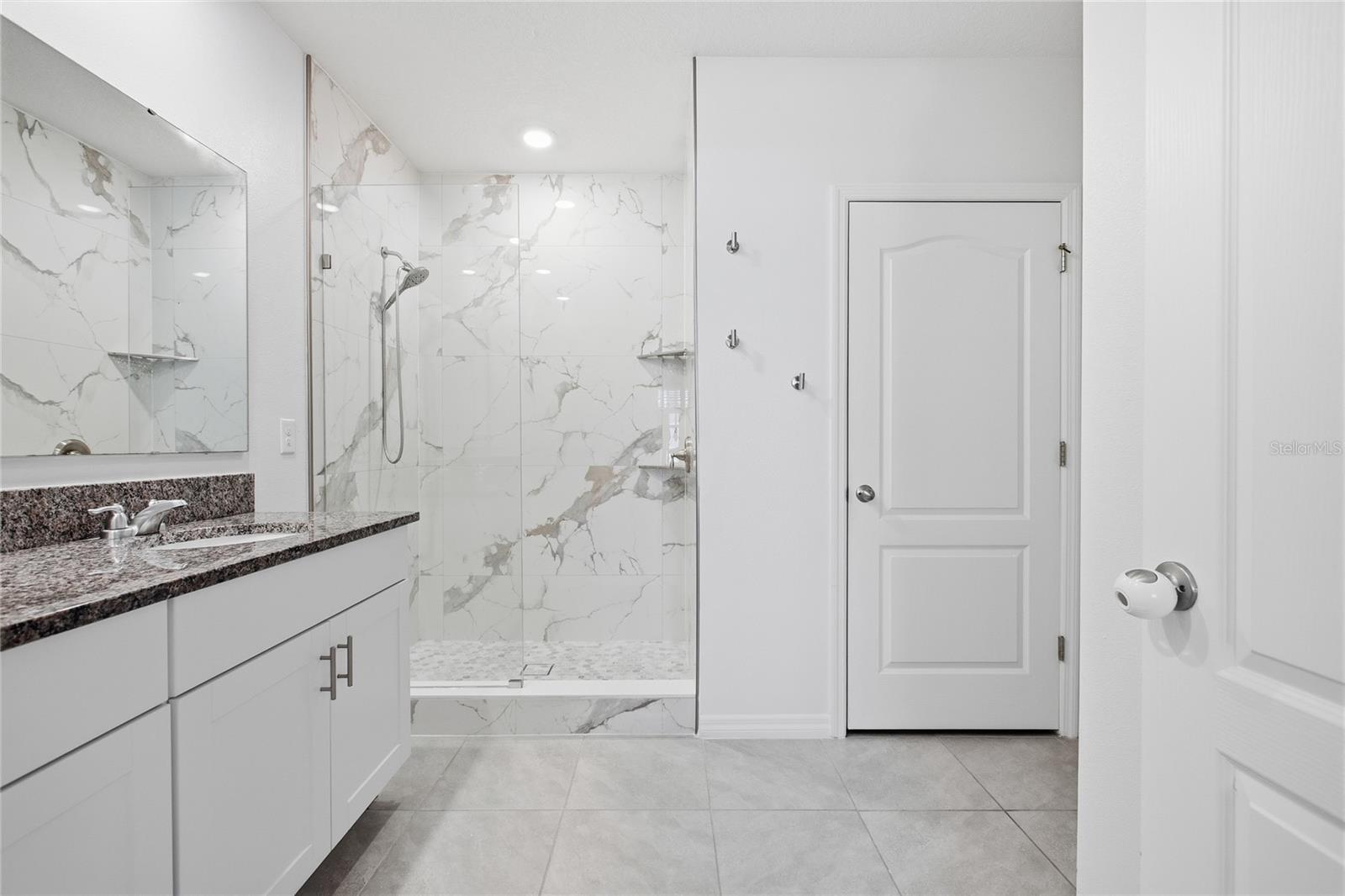 VICTORIA OAKS PH B - Residential