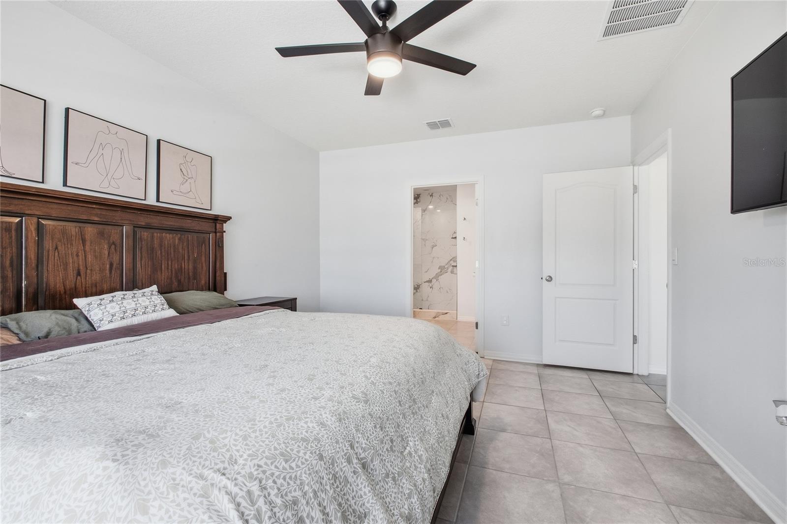 VICTORIA OAKS PH B - Residential