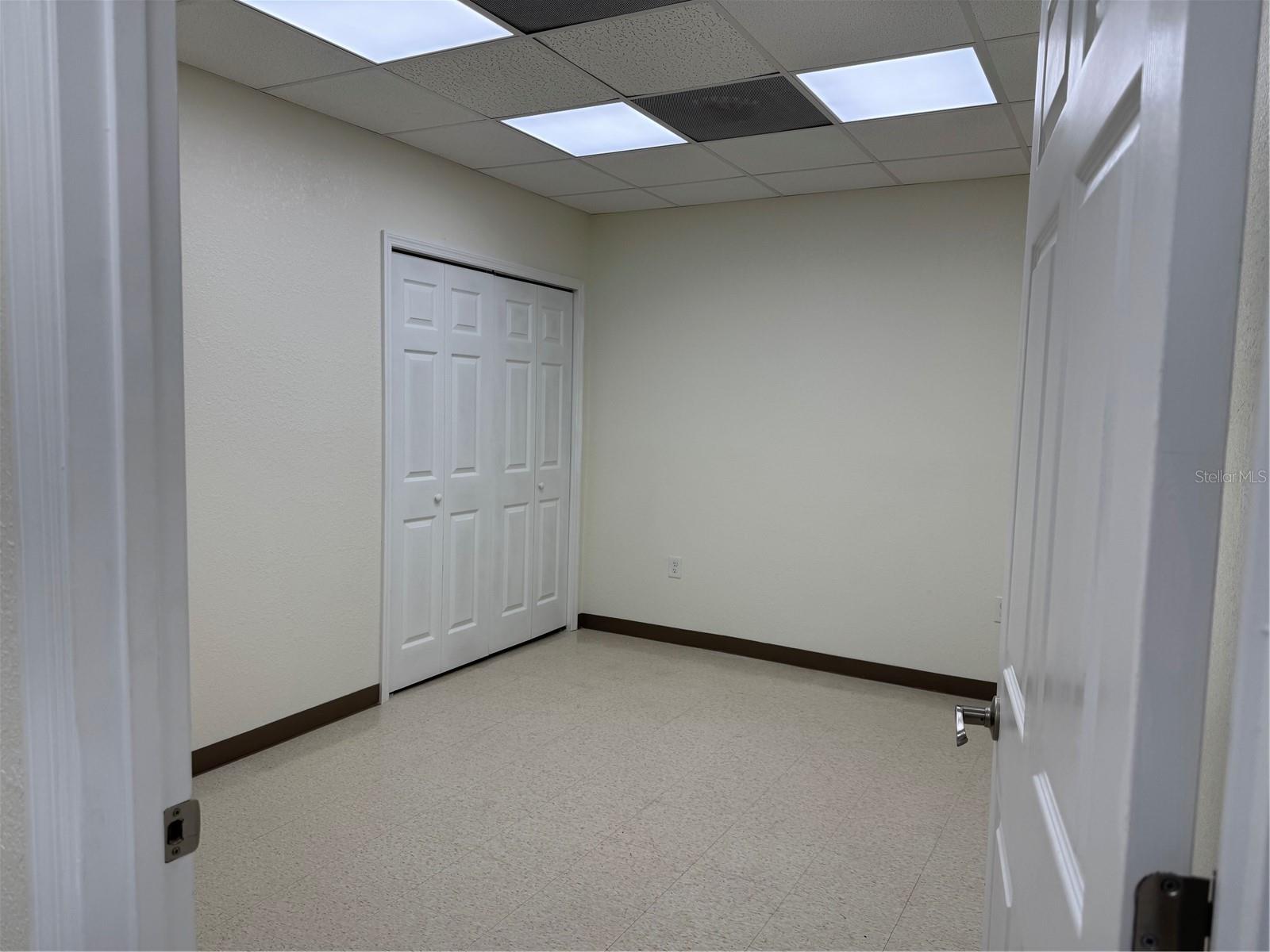 MEDICAL HILL - Commercial Lease