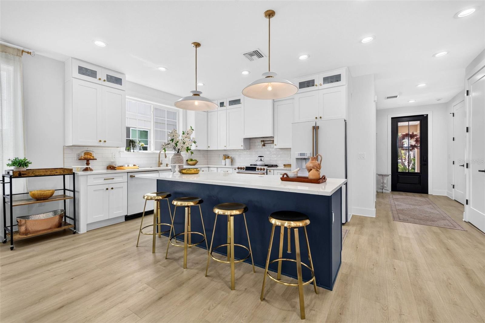 SHOREACRES CENTER - Residential