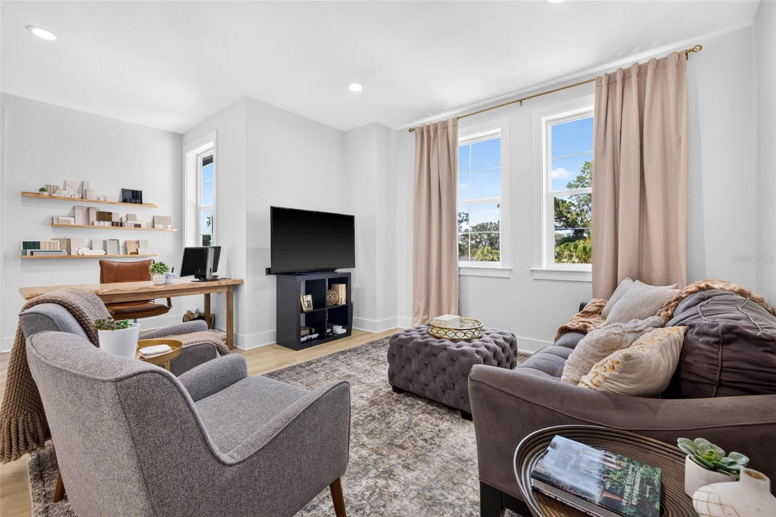 SHOREACRES CENTER - Residential