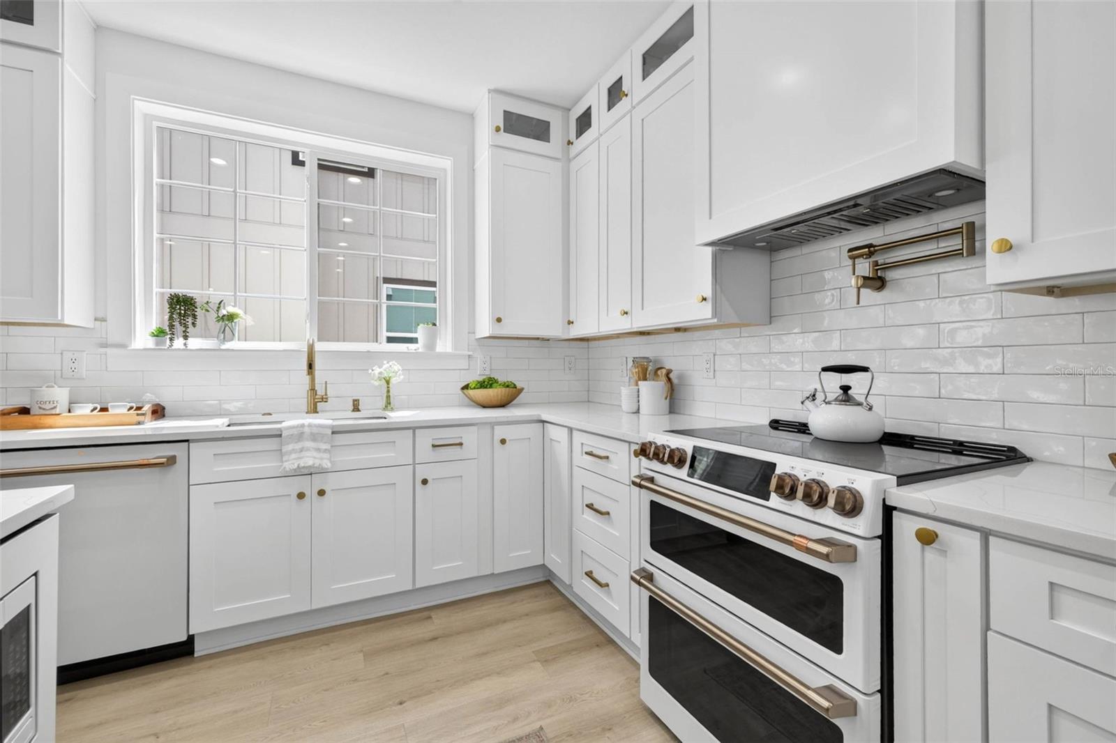 SHOREACRES CENTER - Residential