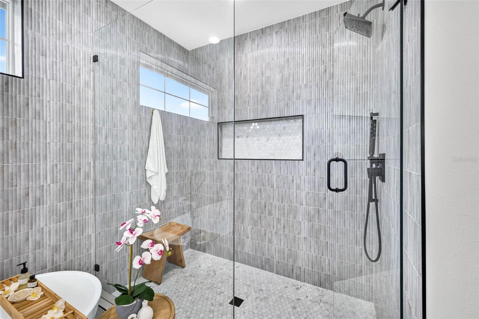 SHOREACRES CENTER - Residential