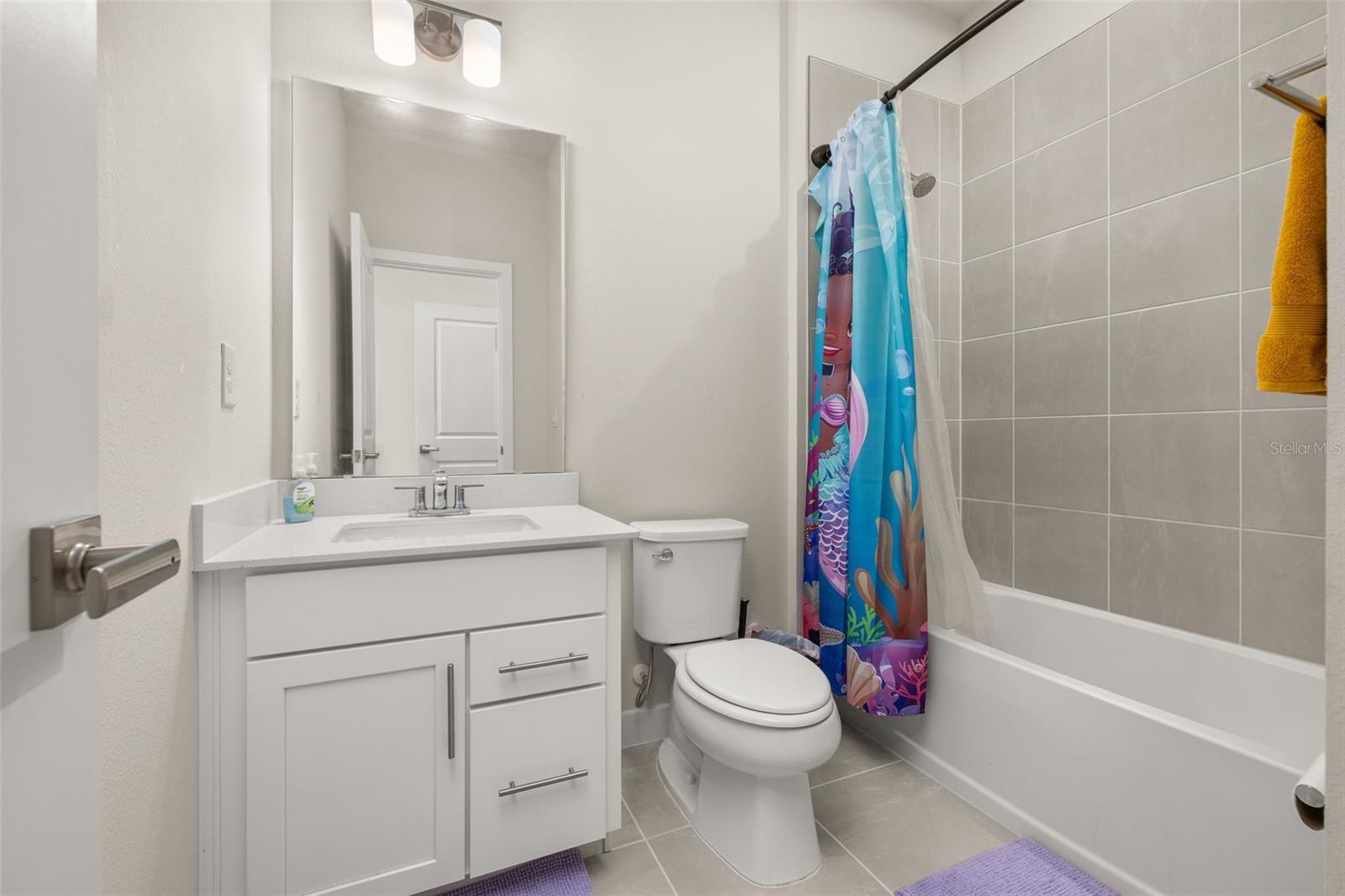 LAKE NELLIE XING - Residential Lease