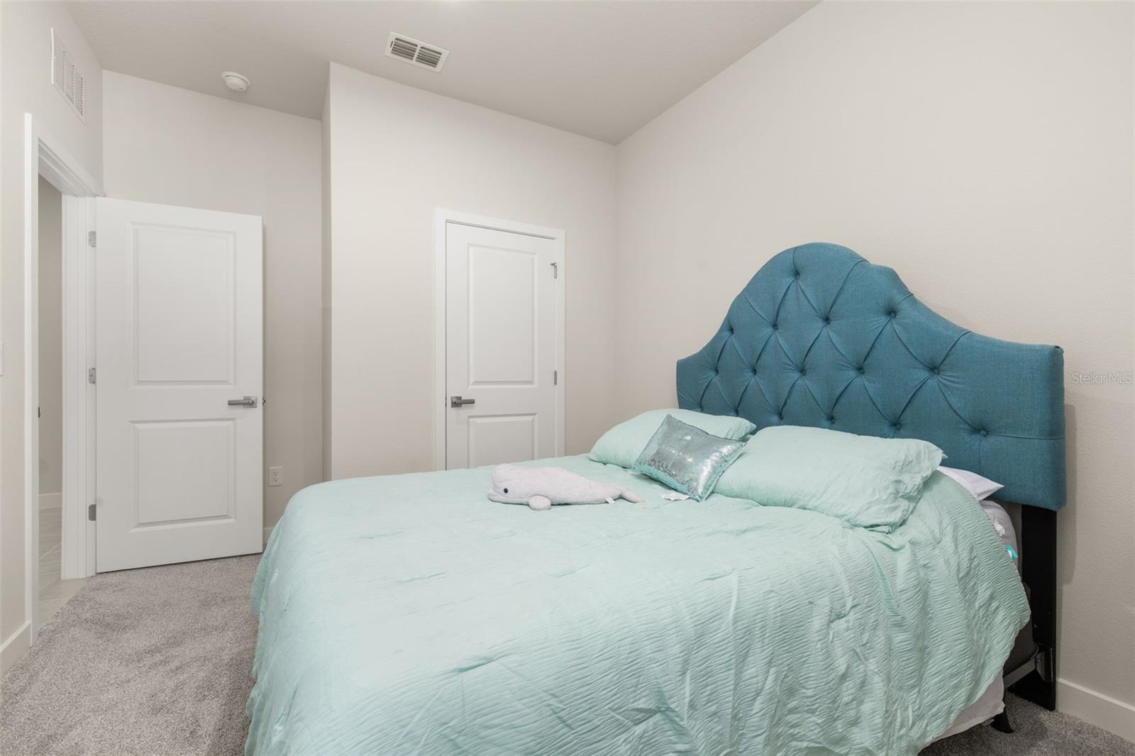LAKE NELLIE XING - Residential Lease
